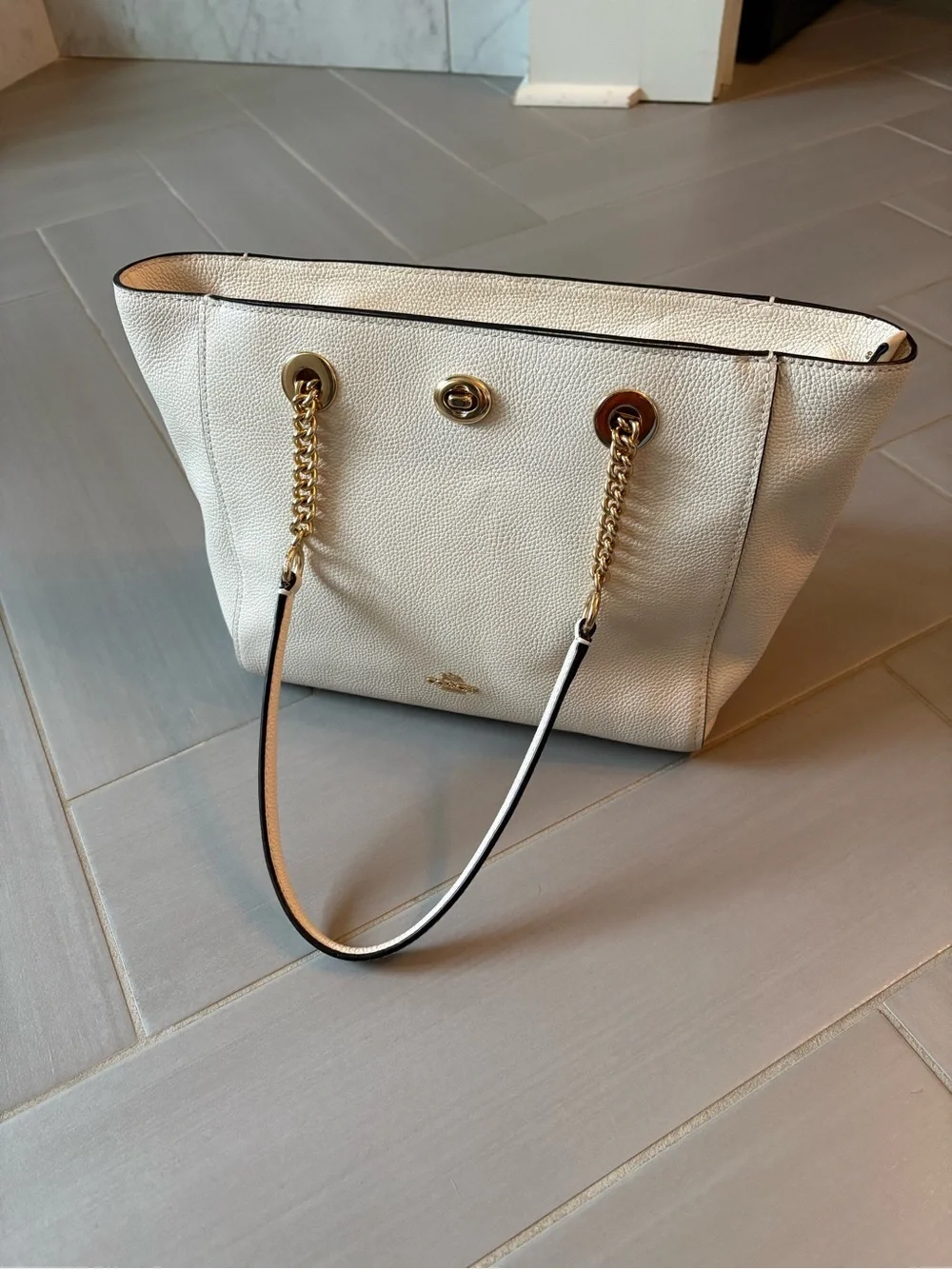 Coach Polished Pebbled Leather Turnlock Chain Tote 27 | Creamy White